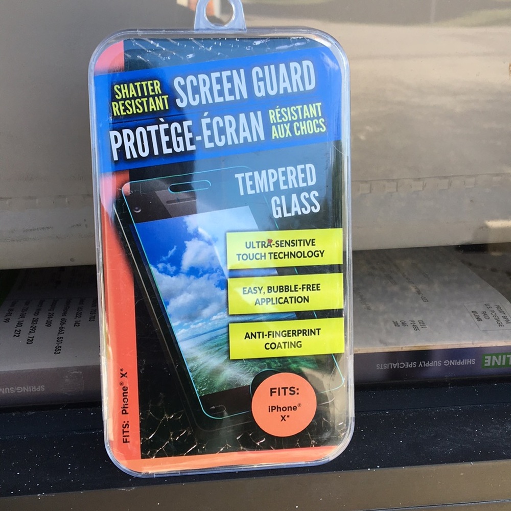 Screen protector - Picture 2 of 2